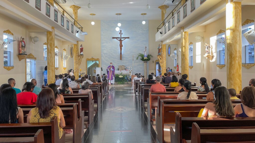 CRIANÇAS E JOVENS NA NOVENA DE FÁTIMA 2021