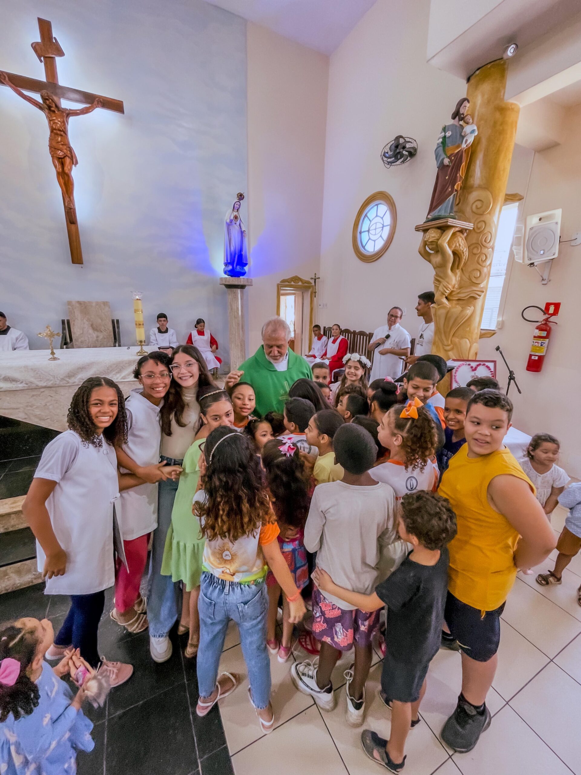 Leia mais sobre o artigo Homenagem em Especial ao Dia do Padre.